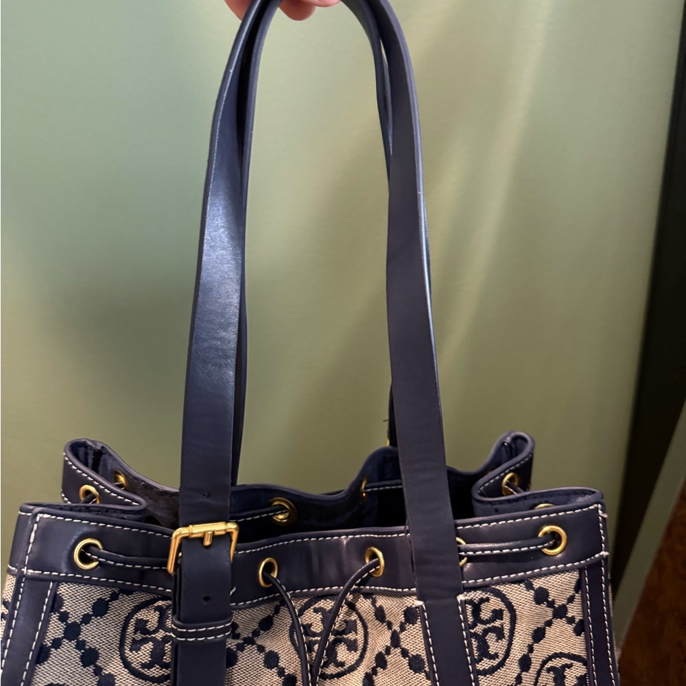Tory Burch T monogrammed medium tote - Picture 5 of 14